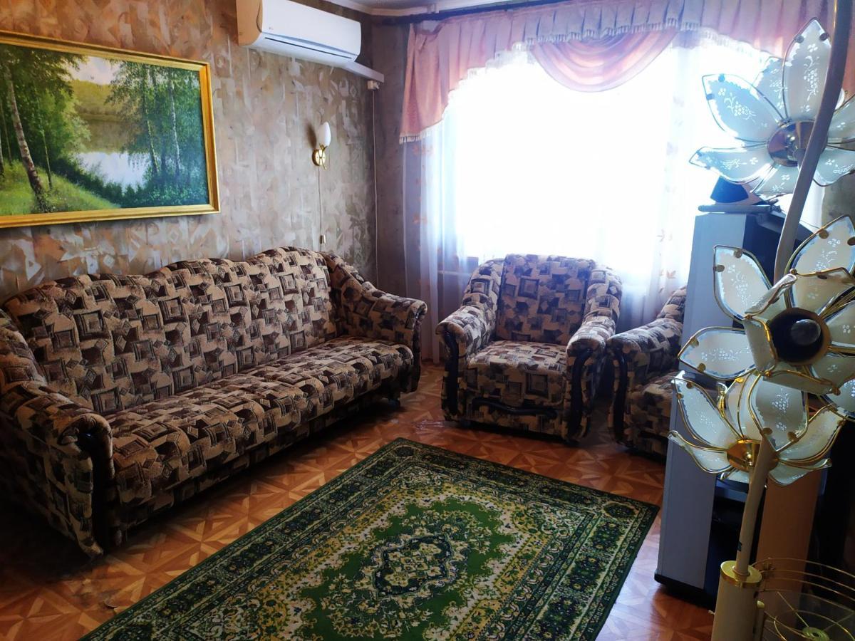 Appartement Ильинская 3К Посуточно Почасово à Soumy Extérieur photo